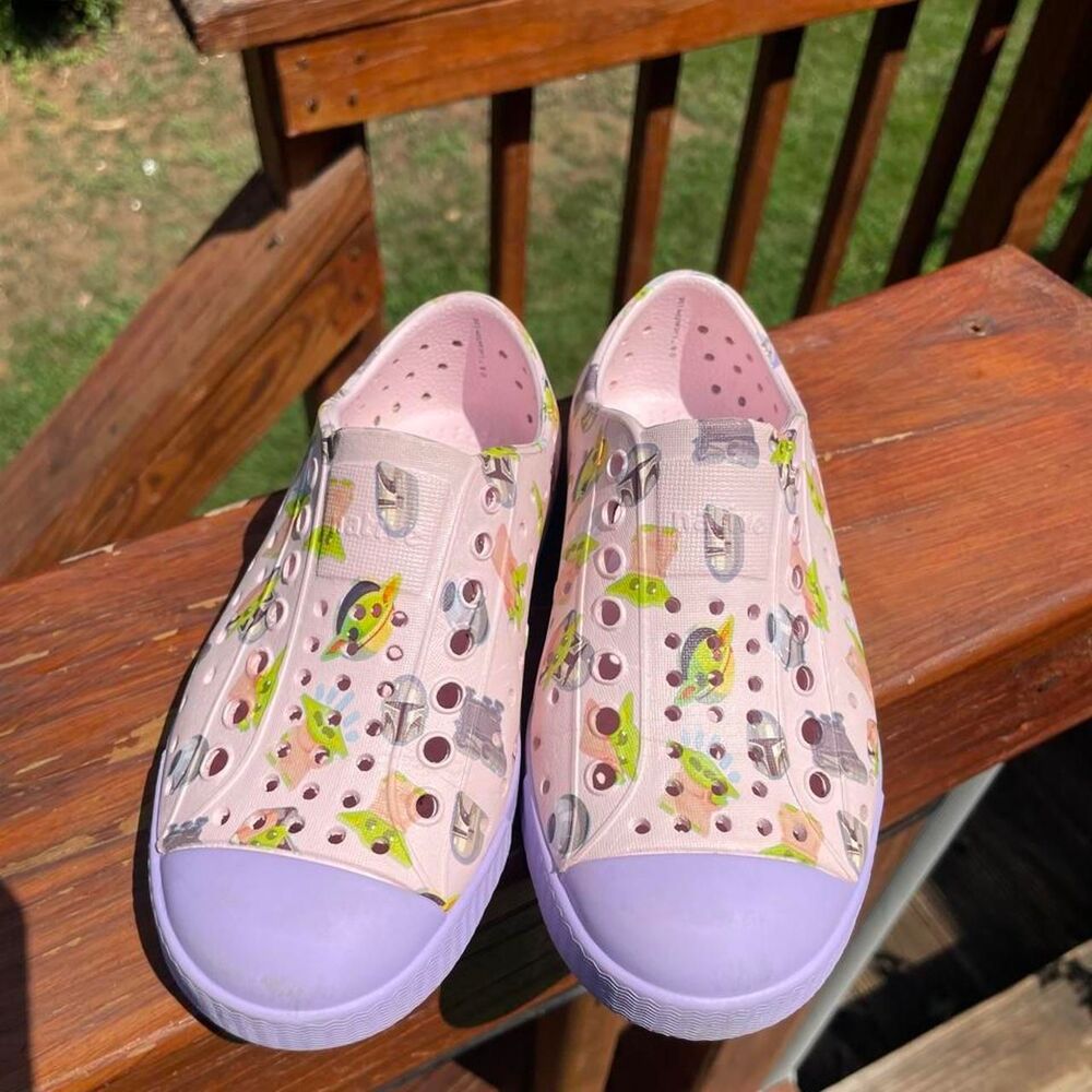 Native Toddler 10 Star wars water shoes easy On Clogs